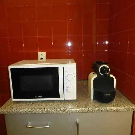 Portimao, Cozy T1 In City Center, Algarve Апартаменты
